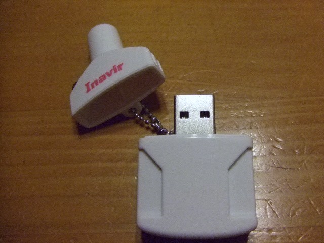inavir SDカードリーダ3